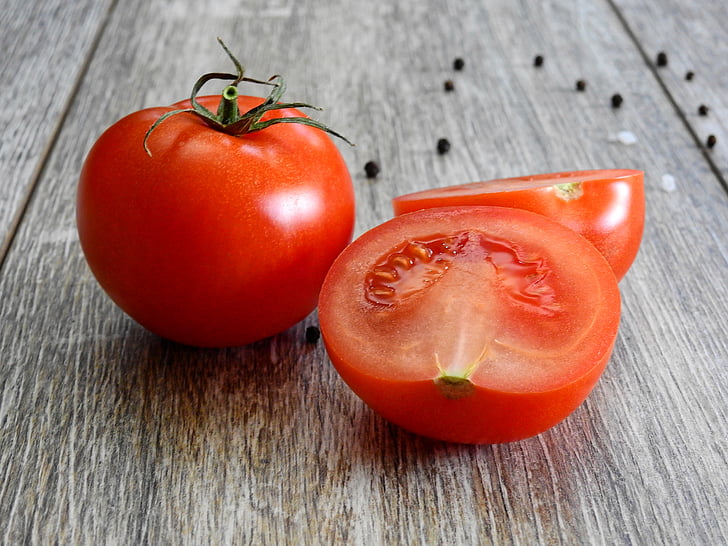 Is It Safe To Eat Tomato Seeds